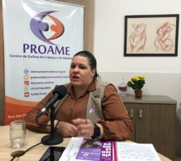 AGOSTO LILÁS: Enfrentamento à violência contra as mulheres foi tema do 50º podcast do Proame/Cedeca
